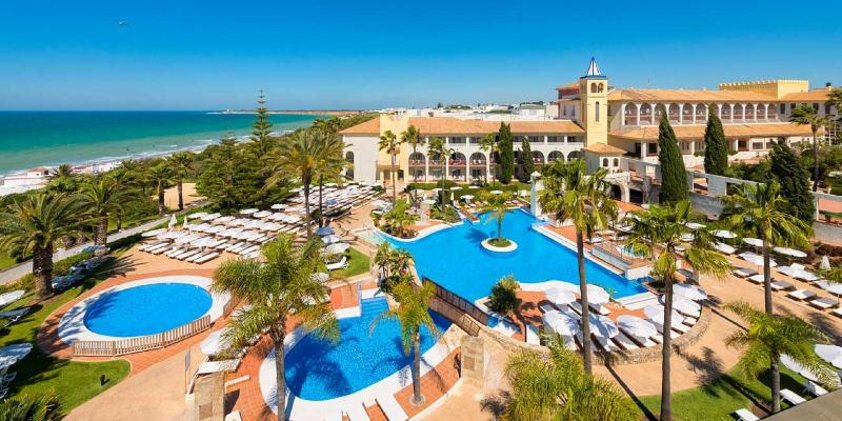 Hotel Fergus Conil Park in Conil de la Frontera, starting at £28